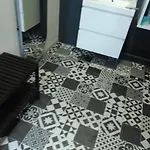 شقة T4 Spacieux Dans Quartier Anime De Ideal Pour Visa Pour L'image