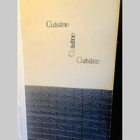 Appartement T4 Spacieux Dans Quartier Animé De Idéal Pour Visa Pour L’image Perpignan