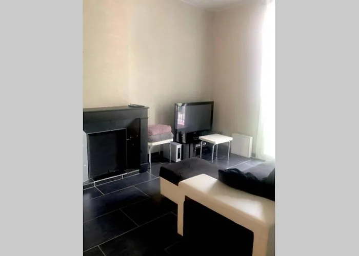 T4 Spacieux Dans Quartier Anime De Ideal Pour Visa Pour L'image