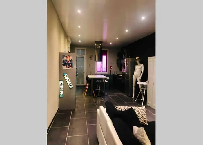 T4 Spacieux Dans Quartier Anime De Ideal Pour Visa Pour L'image Διαμέρισμα *