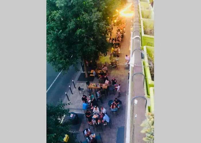 T4 Spacieux Dans Quartier Anime De Ideal Pour Visa Pour L'image Διαμέρισμα Περπινιάν