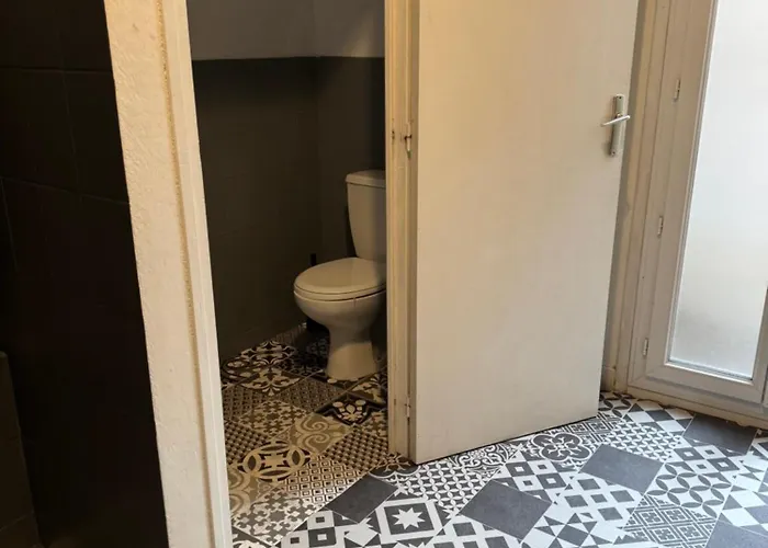 Διαμέρισμα T4 Spacieux Dans Quartier Anime De Ideal Pour Visa Pour L'image *